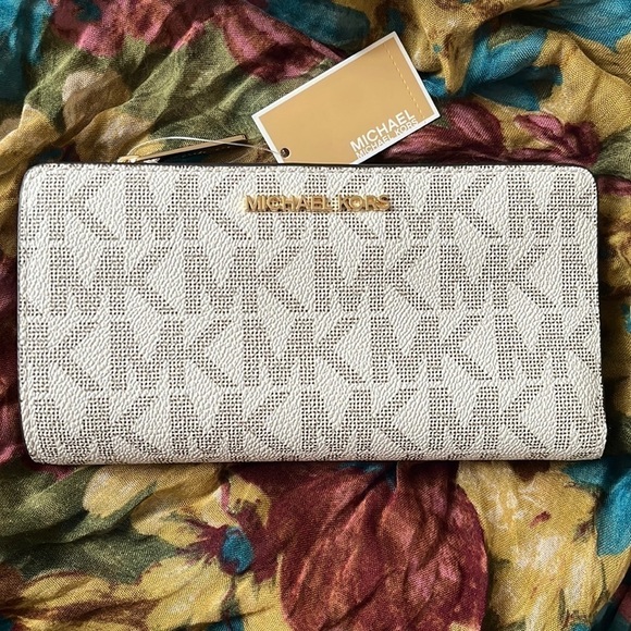 Brand New Michael Kors Vanilla & Luggage Large Top Zip Continental Snap Wallet - Picture 16 of 16